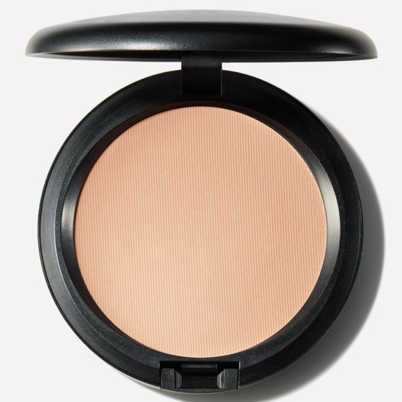 MAC ~ ‘MEDIUM’ Blot Powder Compact with Mirror ~ Full Size 12 g ~ NIB - Picture 16 of 16